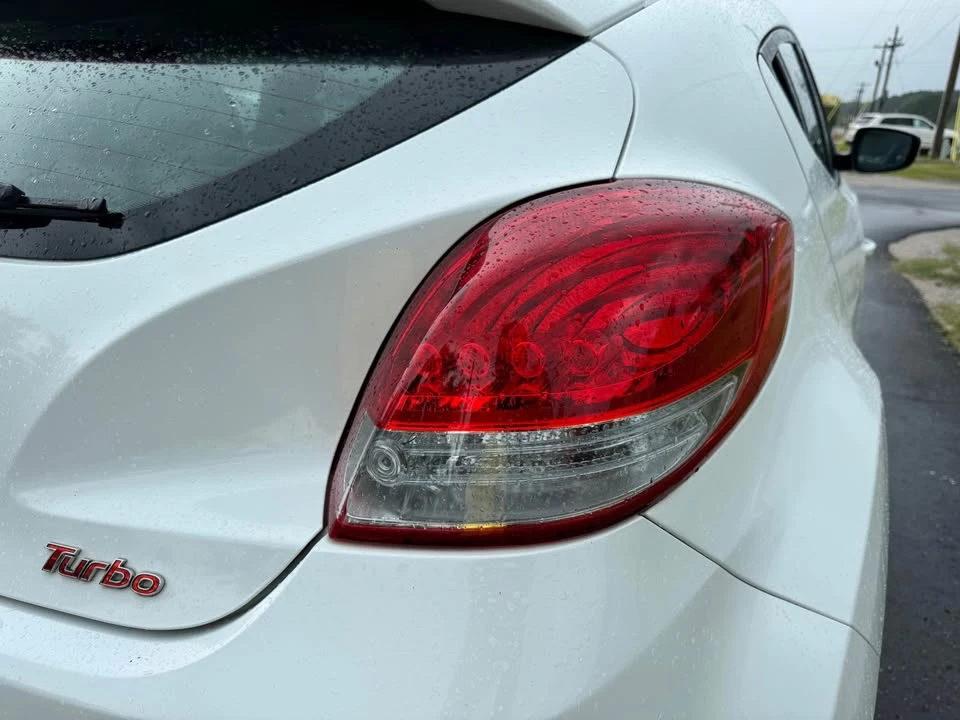 2013 Hyundai Veloster - Image 7 of 14