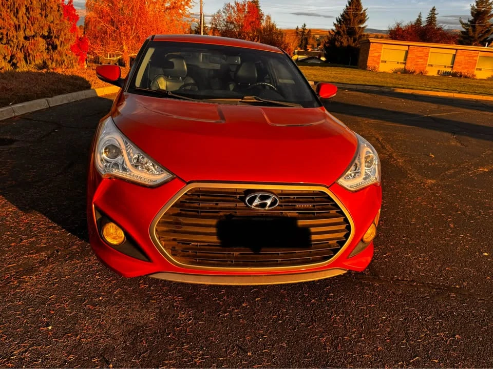 2013 Hyundai Veloster - Image 2 of 11
