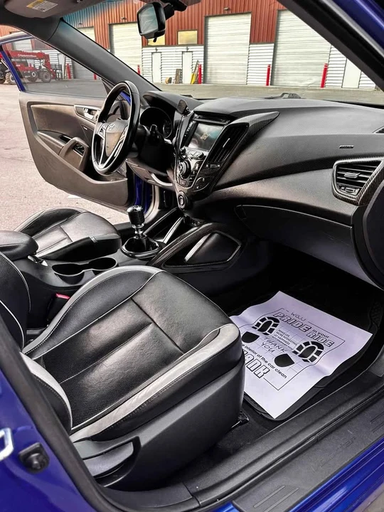 2013 Hyundai Veloster - Image 13 of 20