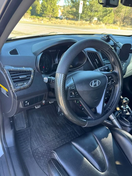 2013 Hyundai Veloster - Image 6 of 19