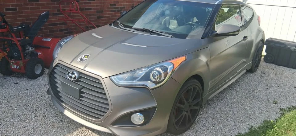 2013 Hyundai Veloster - Image 2 of 10