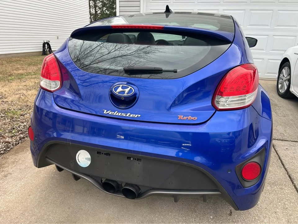 2013 Hyundai Veloster - Image 4 of 9