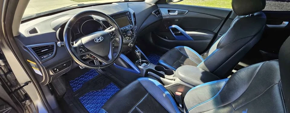 2013 Hyundai Veloster - Image 5 of 17