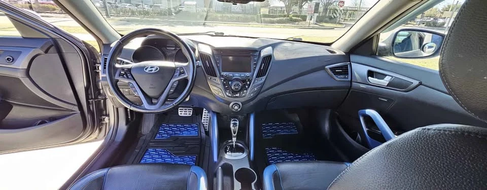 2013 Hyundai Veloster - Image 8 of 17