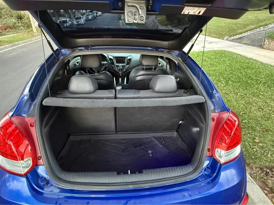 2013 Hyundai Veloster - Image 8 of 11