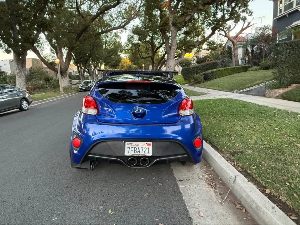 2013 Hyundai Veloster - Image 6 of 11