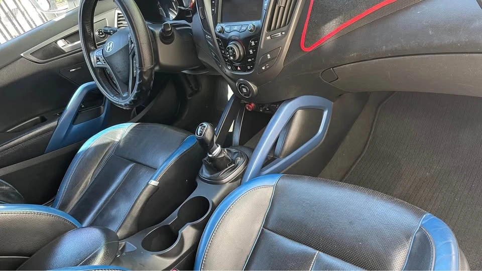 2013 Hyundai Veloster - Image 13 of 15