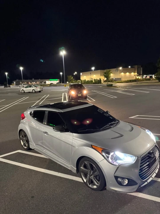2013 Hyundai Veloster - Image 8 of 10