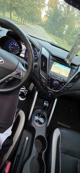 2013 Hyundai Veloster - Image 12 of 12