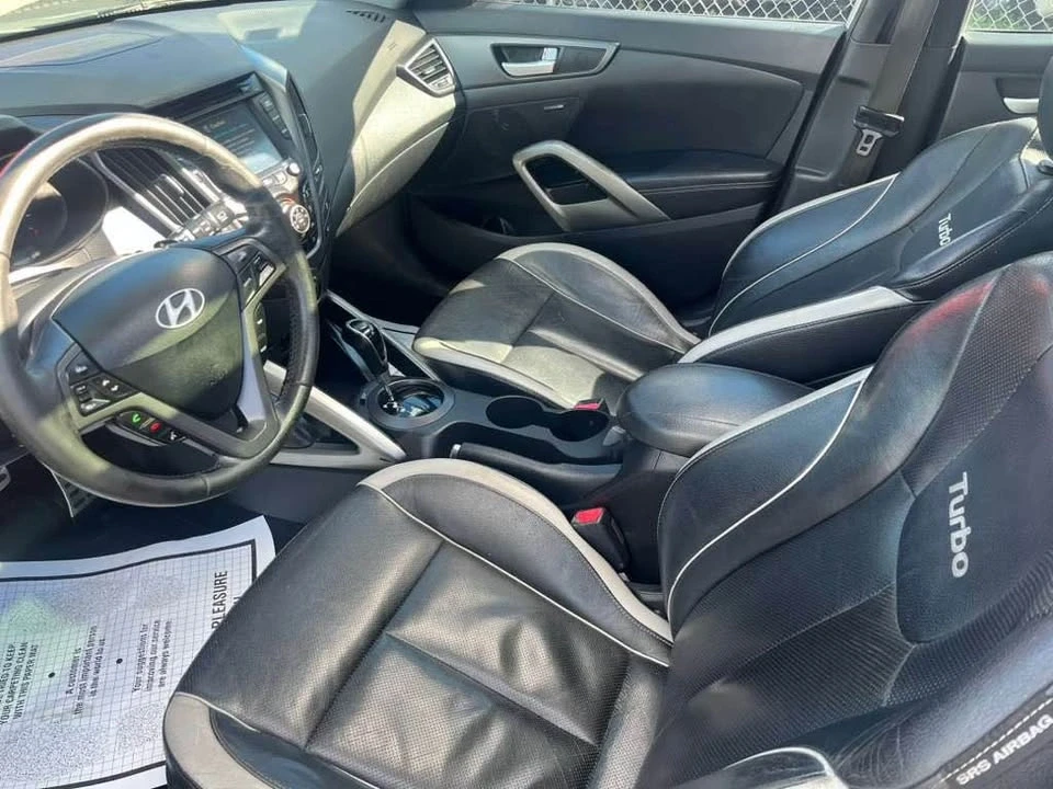 2013 Hyundai Veloster - Image 11 of 12