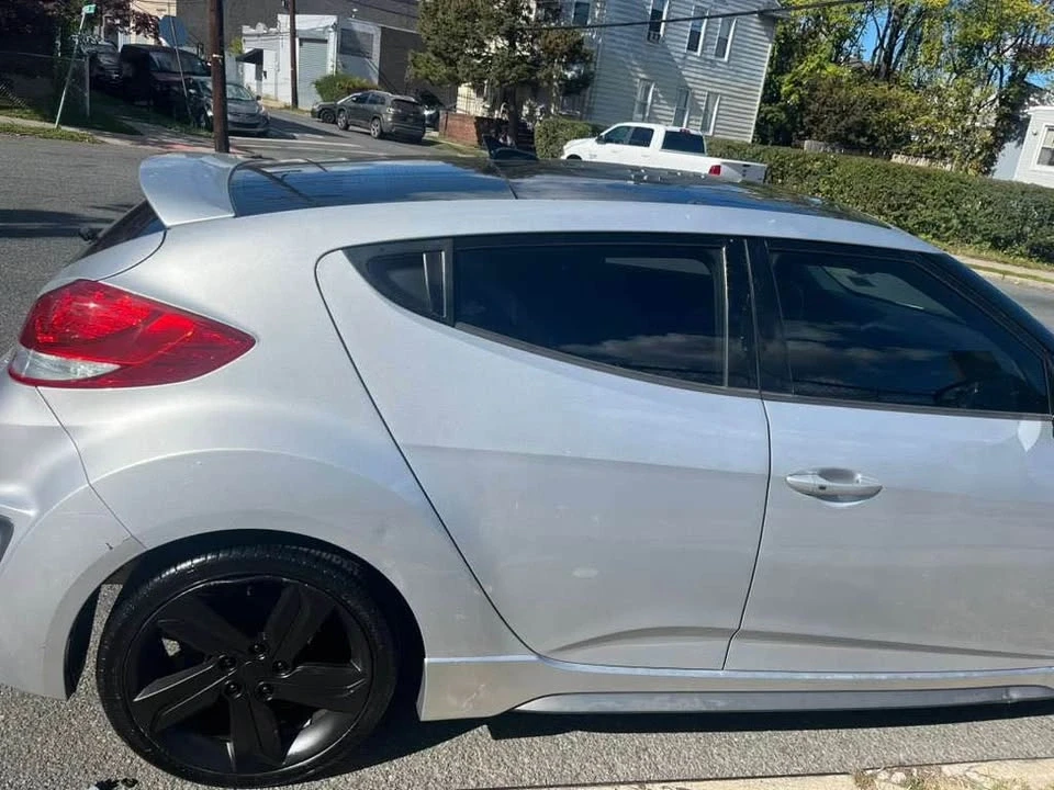 2013 Hyundai Veloster - Image 3 of 12