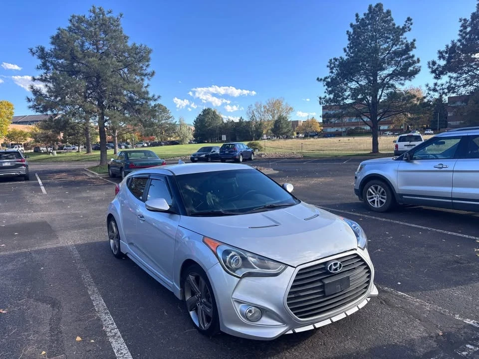 2013 Hyundai Veloster - Image 2 of 12