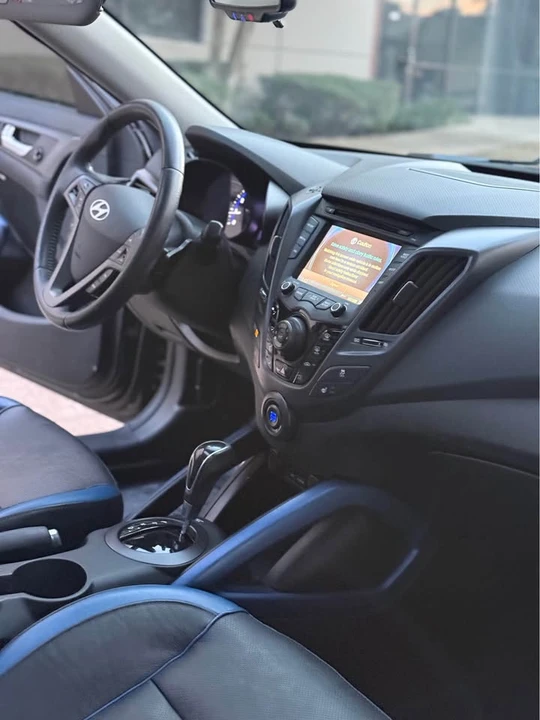 2013 Hyundai Veloster - Image 9 of 16