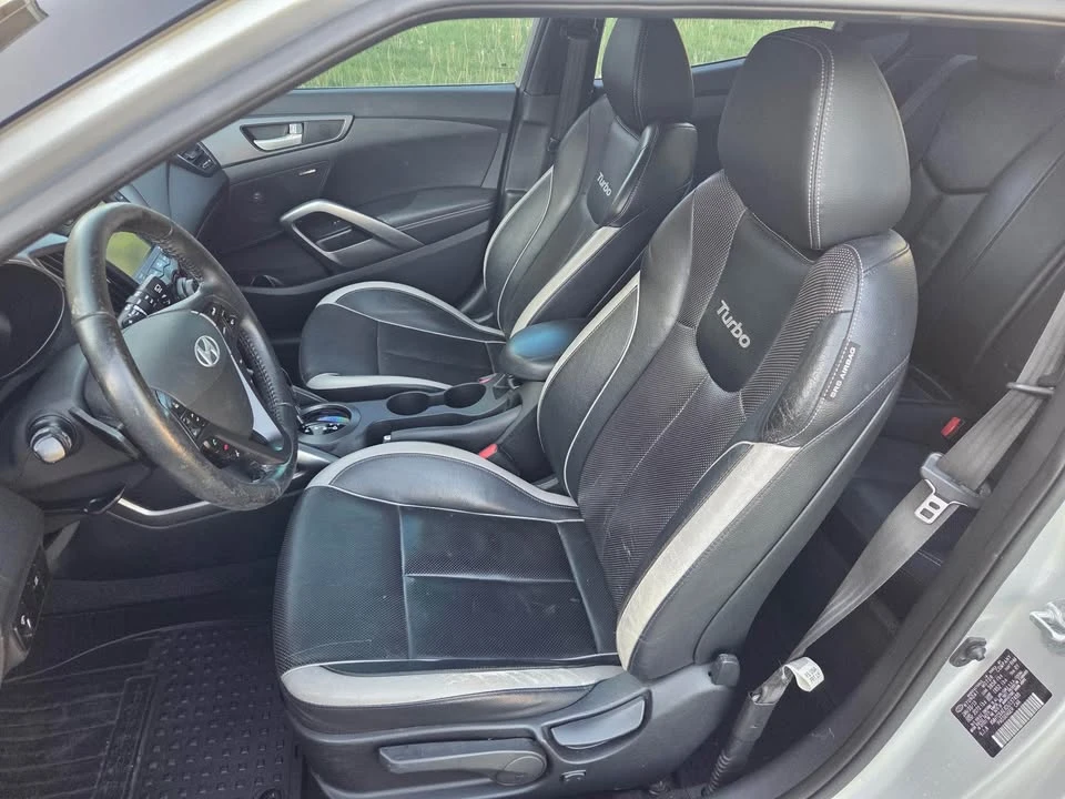 2013 Hyundai Veloster - Image 9 of 14