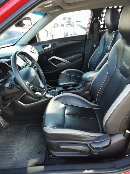 2013 Hyundai Veloster - Image 7 of 16