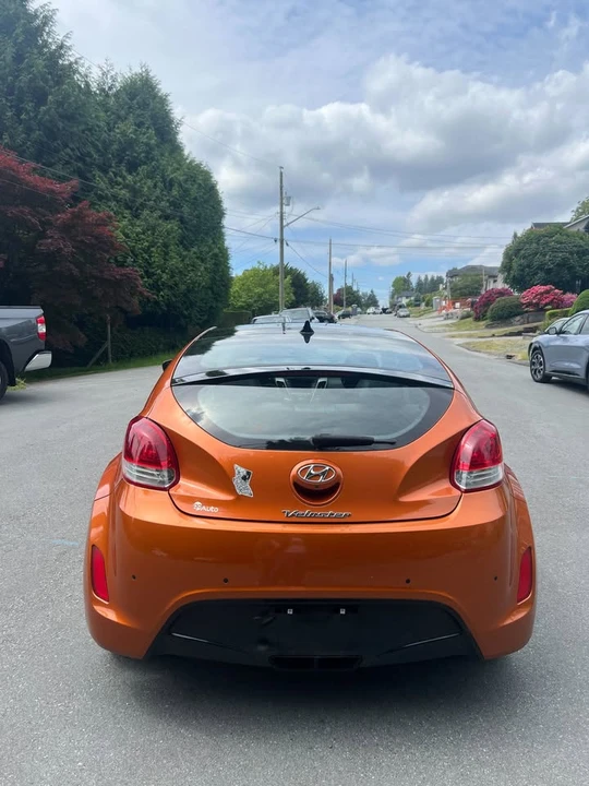 2013 Hyundai Veloster - Image 5 of 15