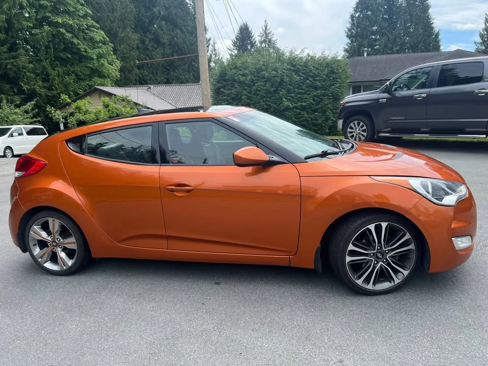2013 Hyundai Veloster - Image 4 of 15