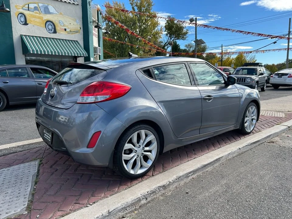2013 Hyundai Veloster - Image 3 of 17