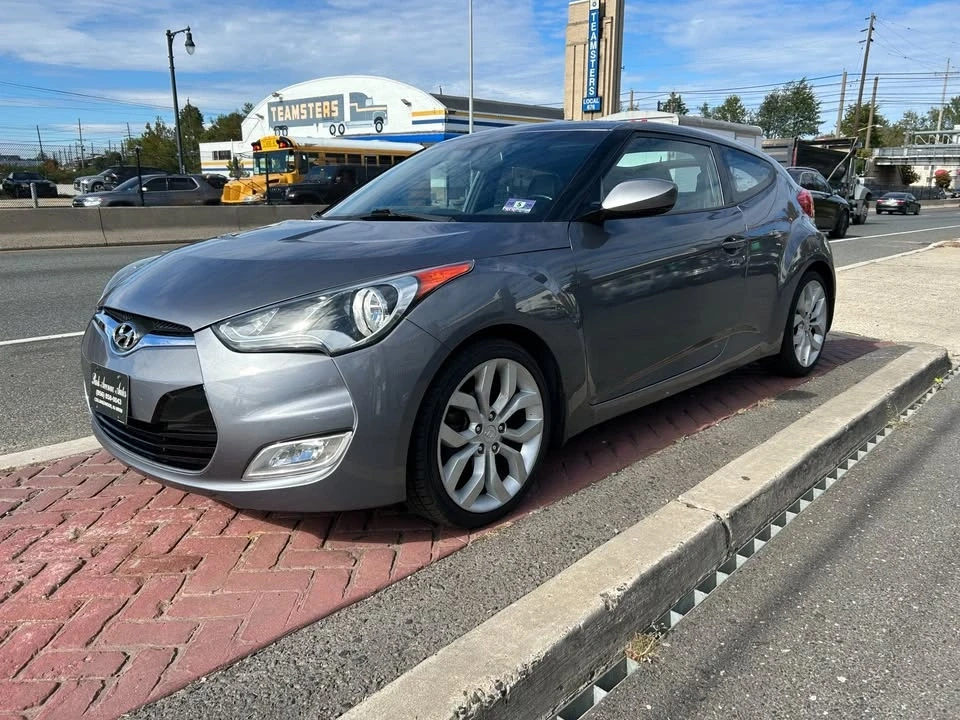 2013 Hyundai Veloster - Image 7 of 17