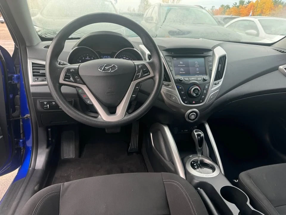 2013 Hyundai Veloster - Image 12 of 17