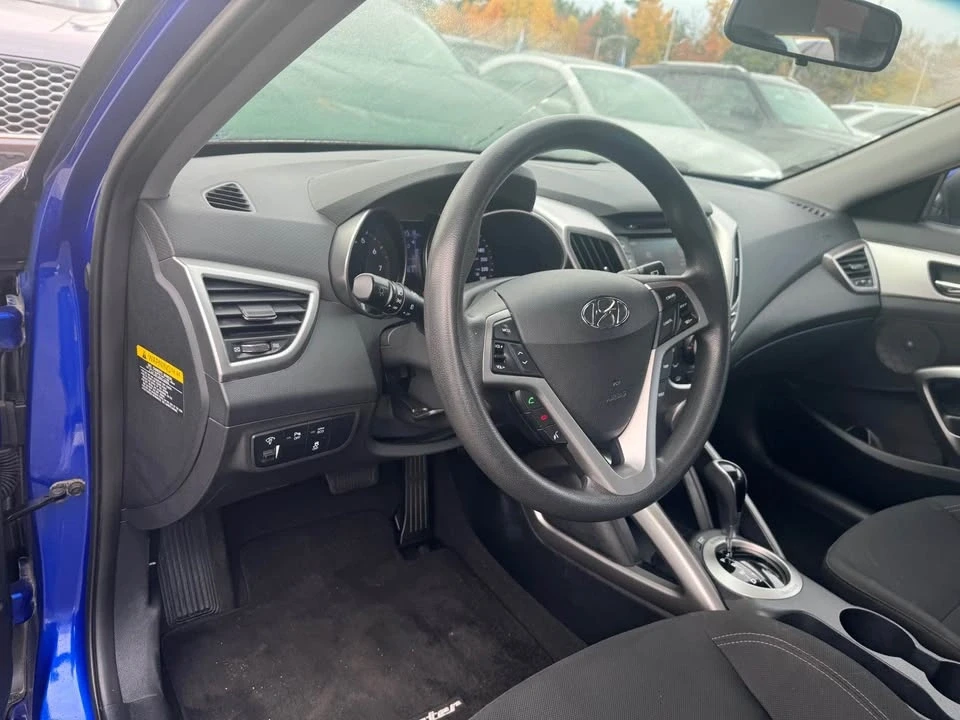 2013 Hyundai Veloster - Image 11 of 17