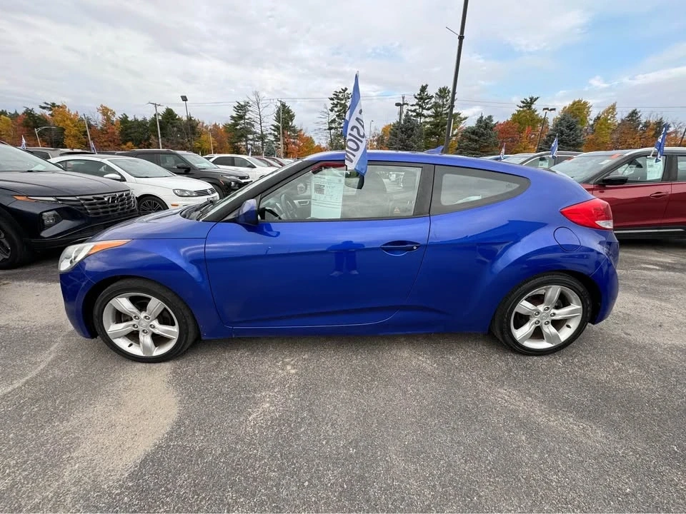 2013 Hyundai Veloster - Image 8 of 17
