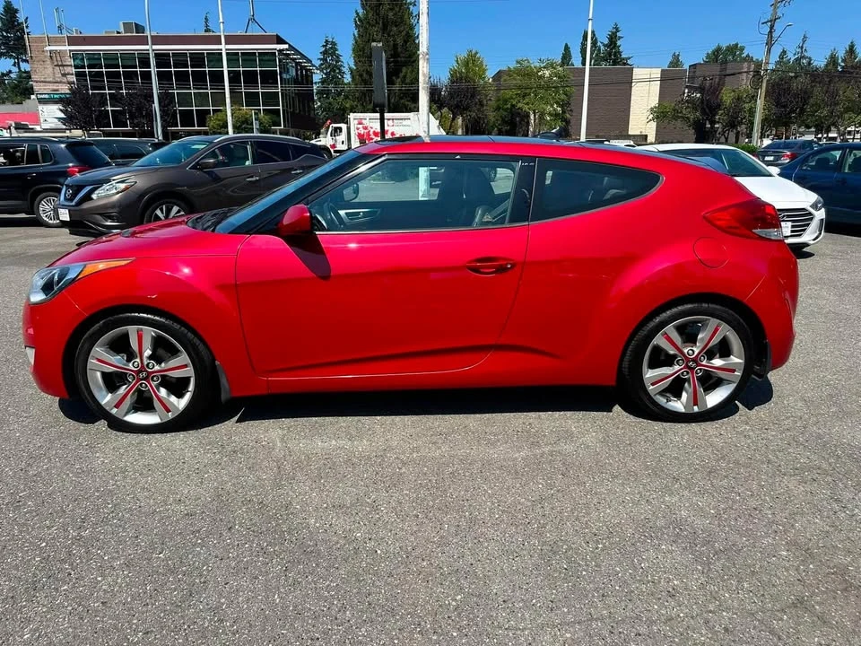 2013 Hyundai Veloster - Image 8 of 13