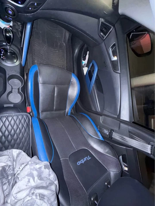 2013 Hyundai Veloster - Image 12 of 14