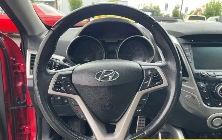 2013 Hyundai Veloster - Image 7 of 11