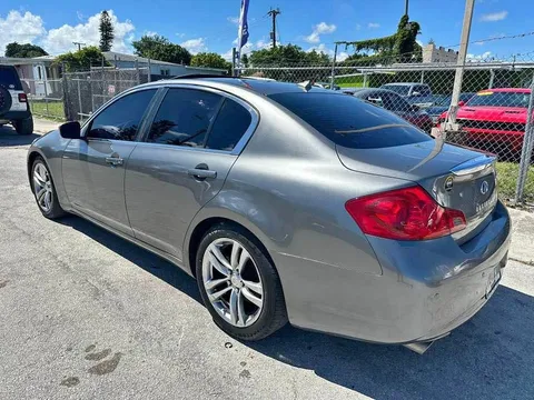 2013 Infiniti G37