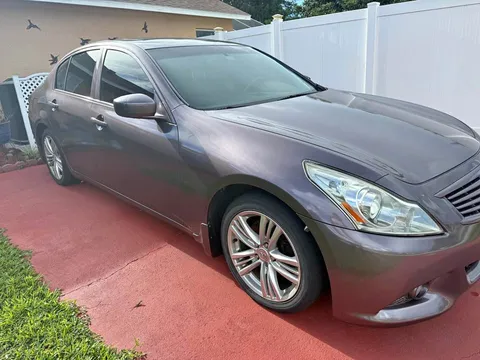 2013 Infiniti G37