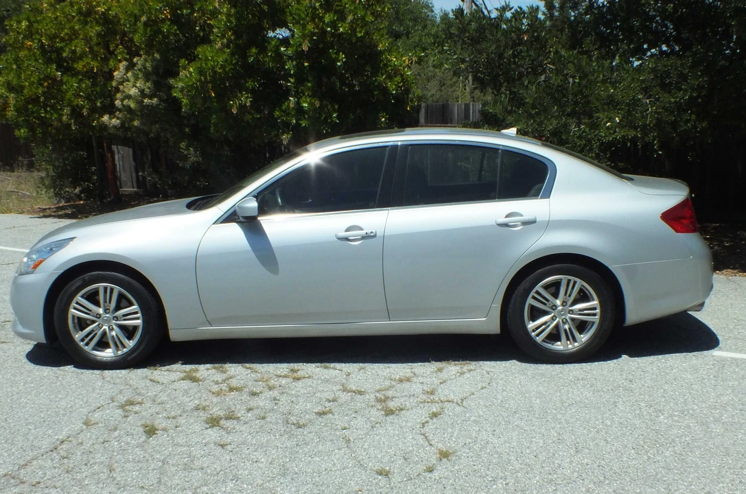 2013 Infiniti G37/Q40 4th Gen - Image 12 of 31
