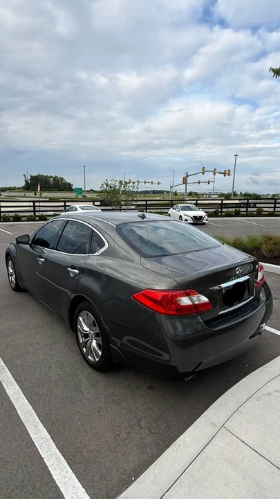 2013 Infiniti M/Q70 4th Gen - Image 6 of 10