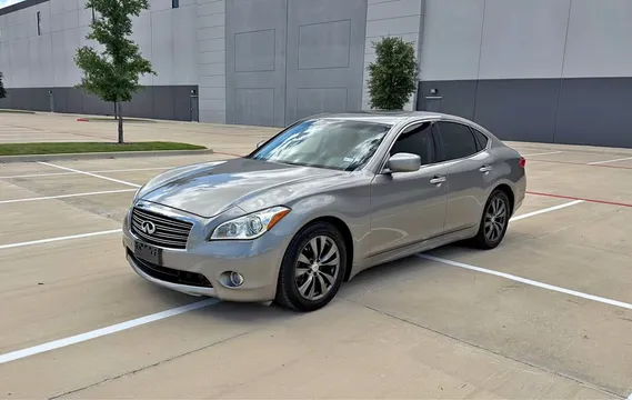 2013 Infiniti M37