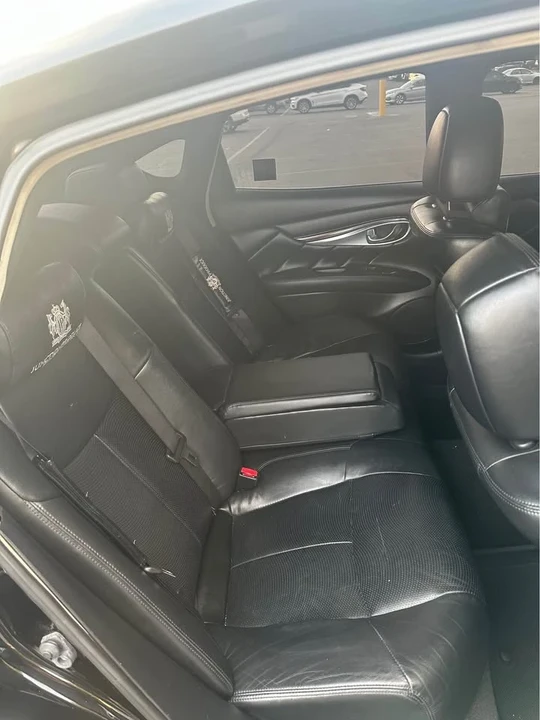 2013 Infiniti M/Q70 4th Gen - Image 8 of 13