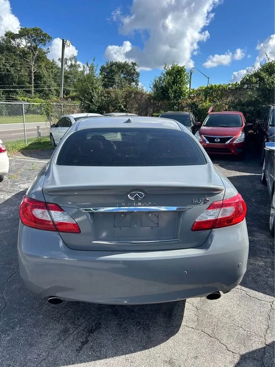 2013 Infiniti M/Q70 4th Gen - Image 4 of 10