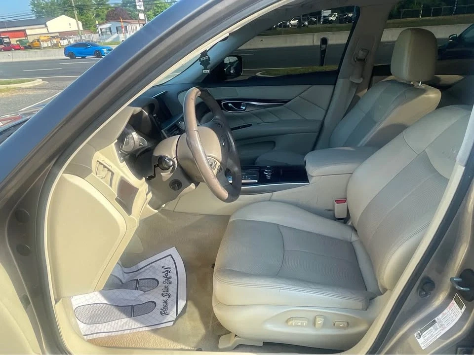 2013 Infiniti M/Q70 4th Gen - Image 9 of 17
