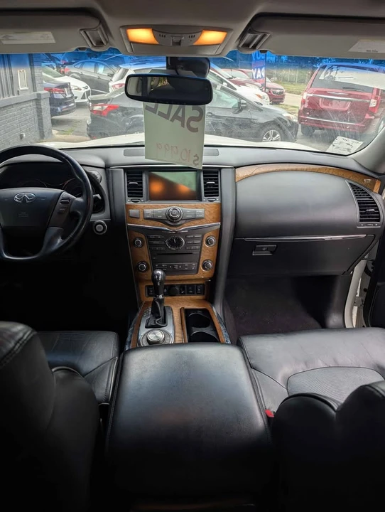 2013 Infiniti QX80 - Image 3 of 4