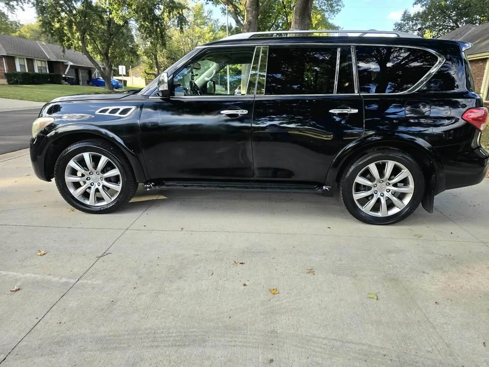 2013 Infiniti QX80 - Image 3 of 11