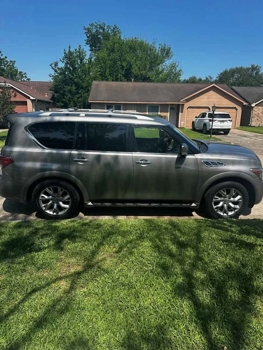 2013 Infiniti QX80 - Image 2 of 9