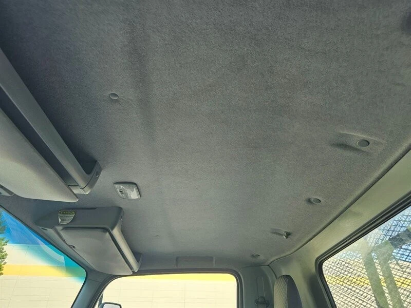 2013 Isuzu Elf - Image 11 of 22