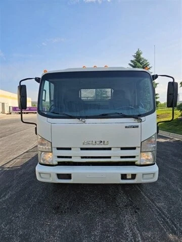 2013 Isuzu Elf - Image 3 of 22