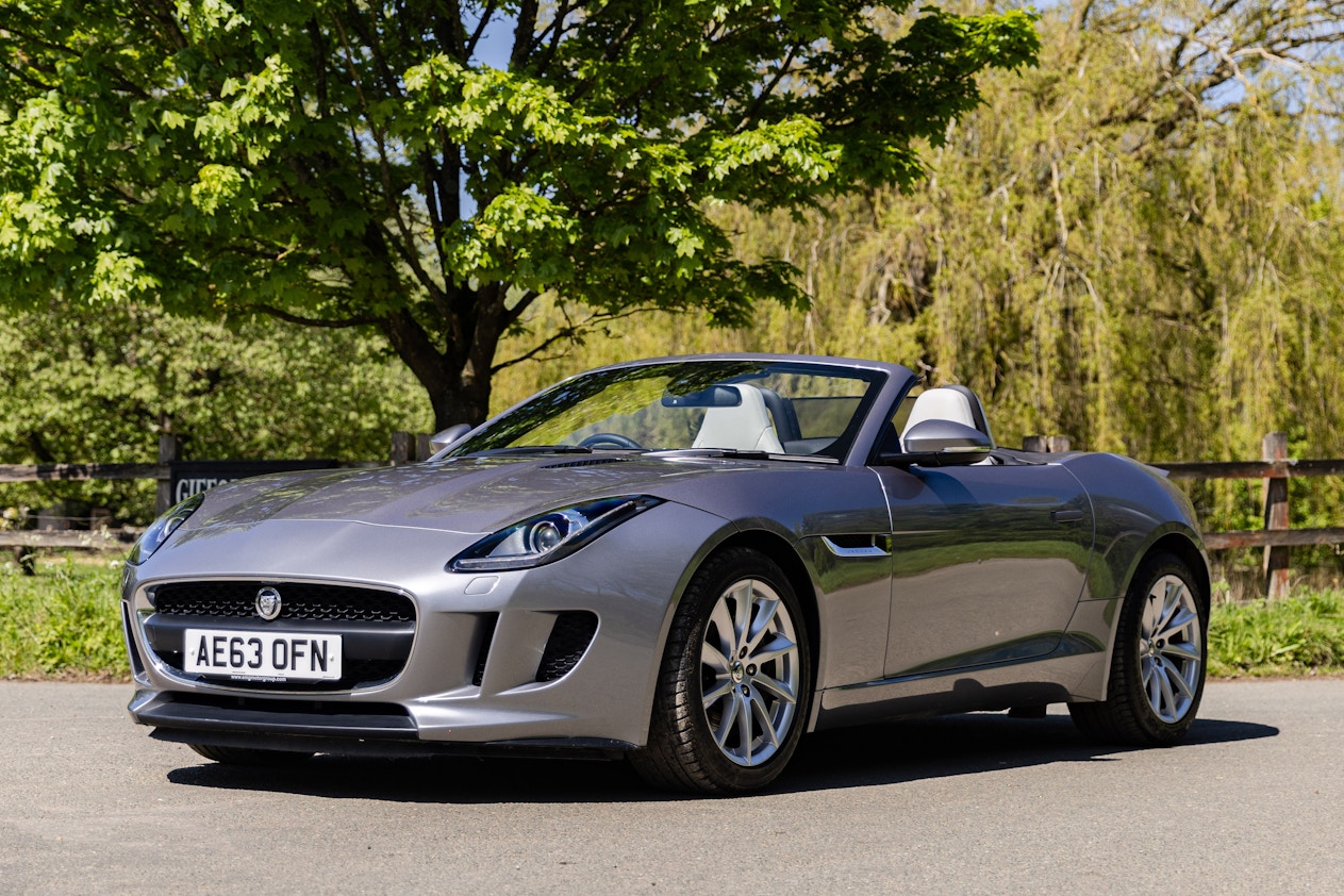 2013 JAGUAR F-TYPE V6 CONVERTIBLE - 23,264 MILES