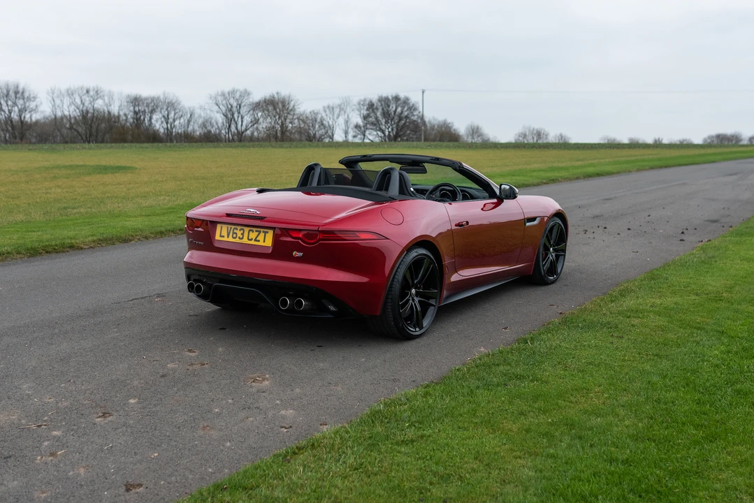 2013 Jaguar F-Type 1st Gen - Image 17 of 31