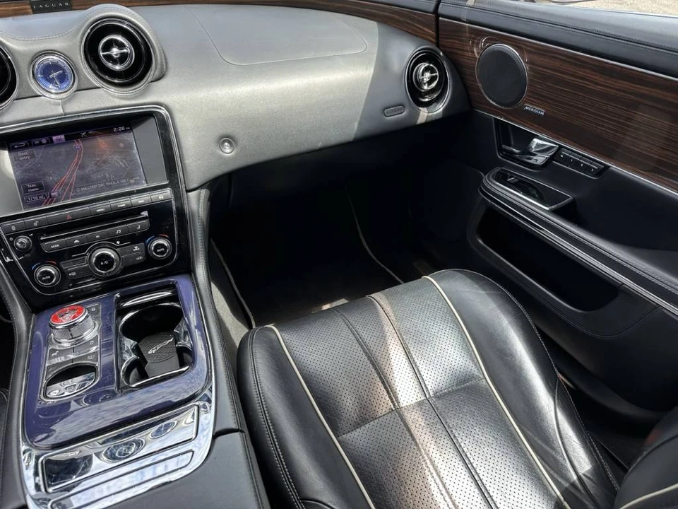 2013 Jaguar X351 XJ - Image 15 of 24