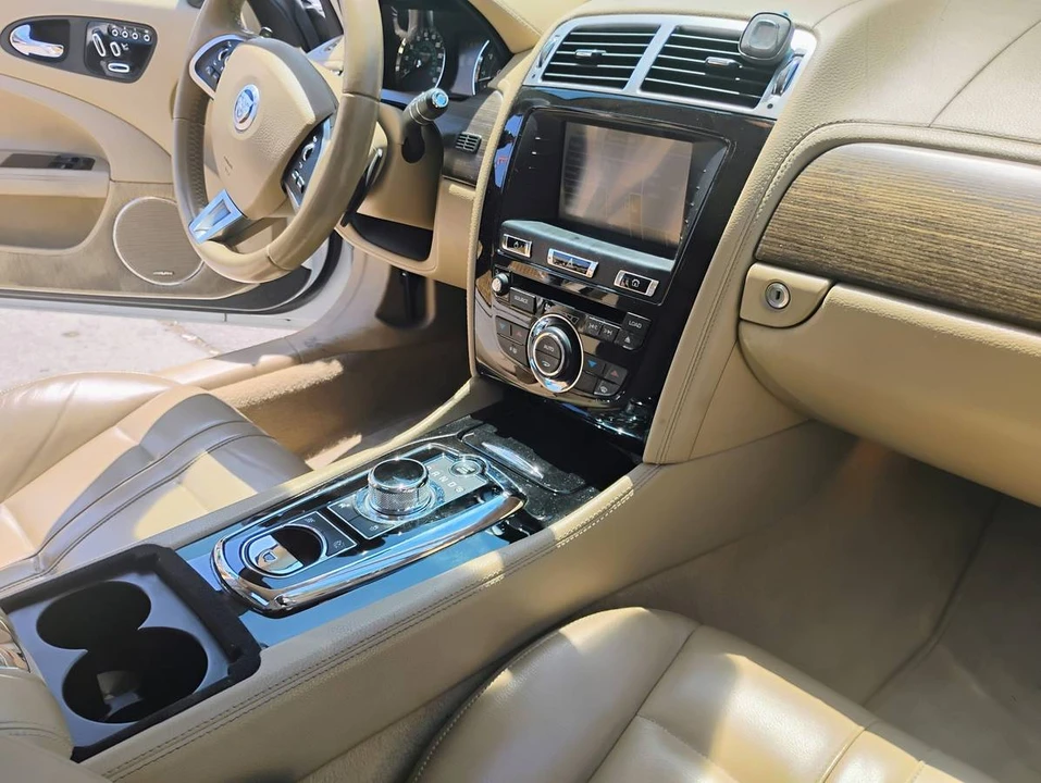 2013 Jaguar X150 XK - Image 11 of 20