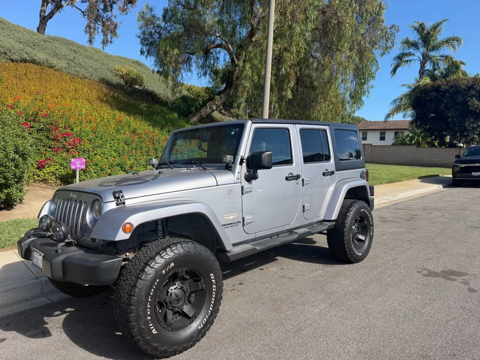 2013 Jeep JK Wrangler - Image 2 of 6