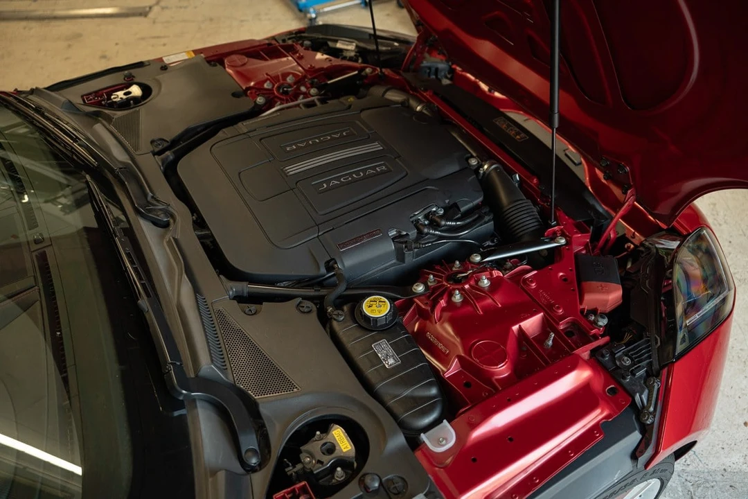 2013 Jaguar F-Type - Image 4 of 30