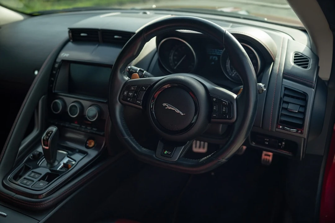 2013 Jaguar F-Type - Image 25 of 30