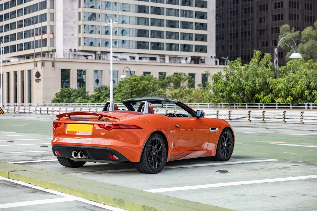 2013 Jaguar F-Type 1st Gen - Image 16 of 31